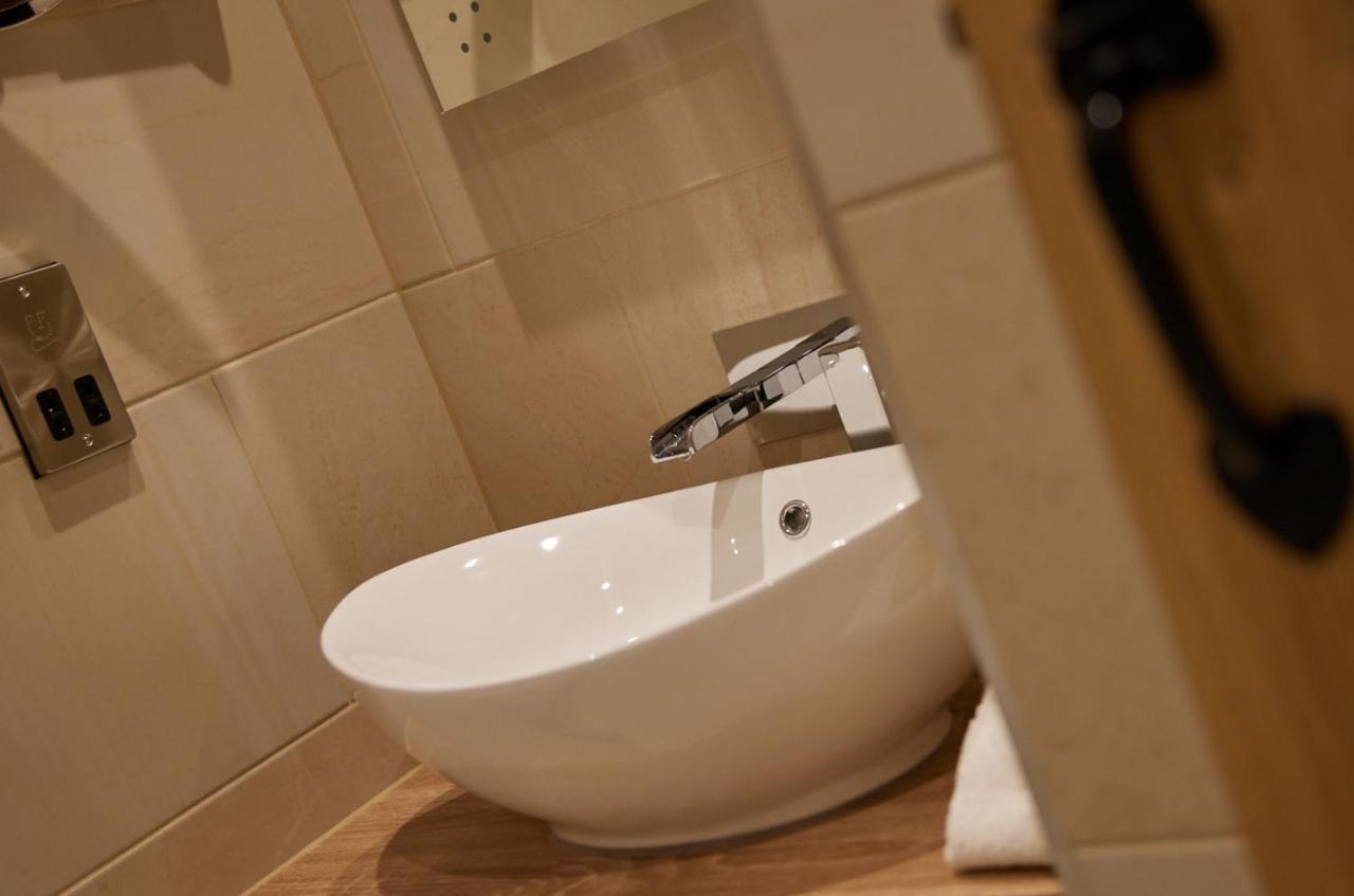 ホテル The Fleece At Ruleholme Irthington エクステリア 写真